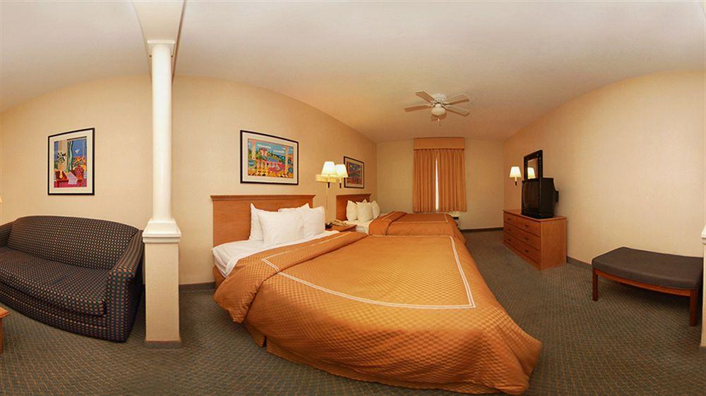 คอมฟอร์ต สวีท แอท ไอล์ ออฟ ปาล์ม คอนเนคเตอร์ Hotel เมาท์เพลสเซนท์ ภายนอก รูปภาพ