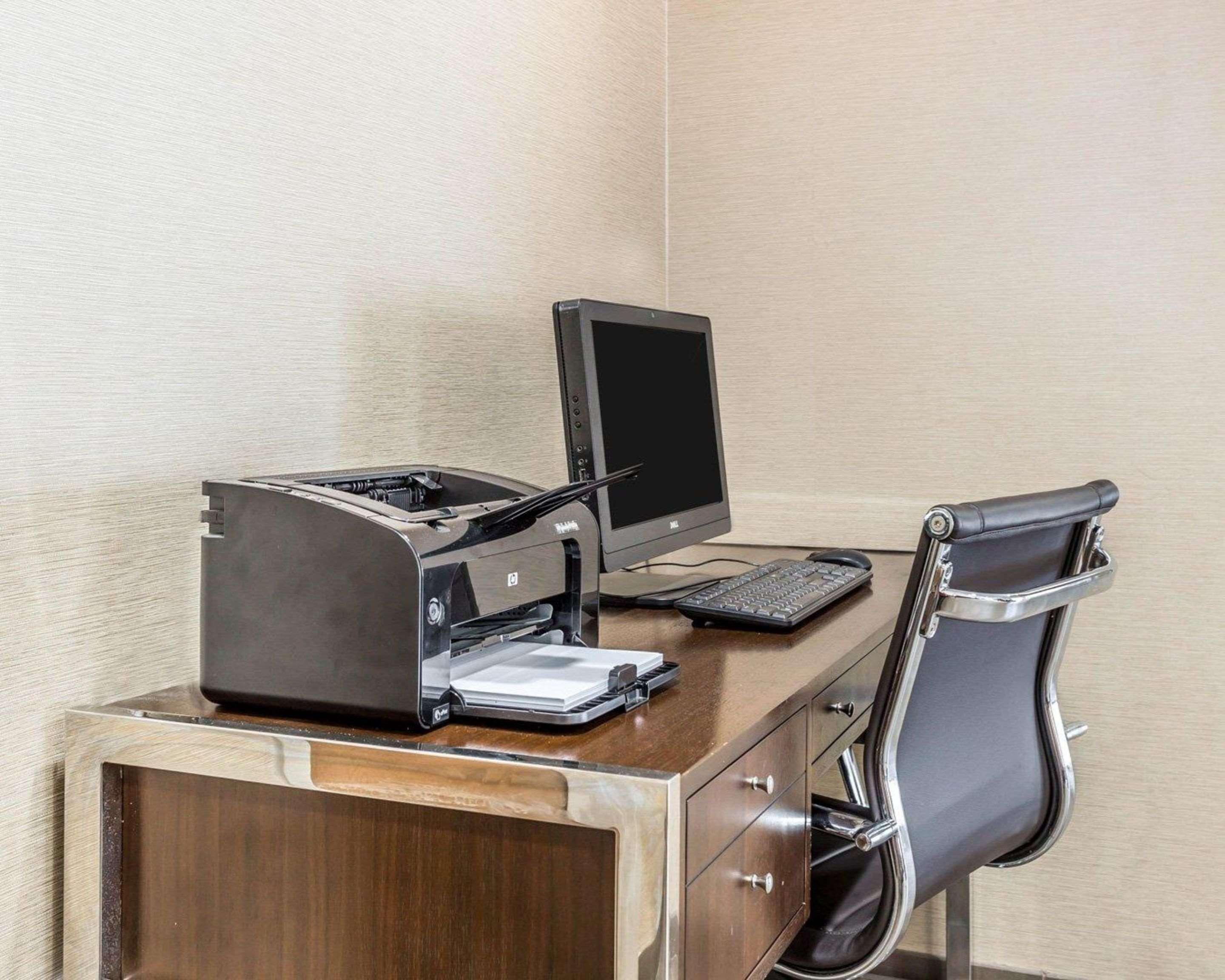 คอมฟอร์ต สวีท แอท ไอล์ ออฟ ปาล์ม คอนเนคเตอร์ Hotel เมาท์เพลสเซนท์ ภายนอก รูปภาพ